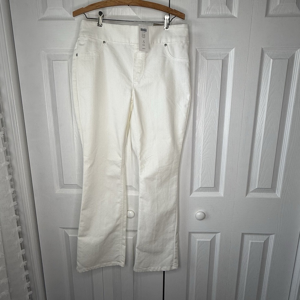 Chicos Denim‎ Ease Nicky Boot Jean Basic White Womens 0.5 SHORT NWT